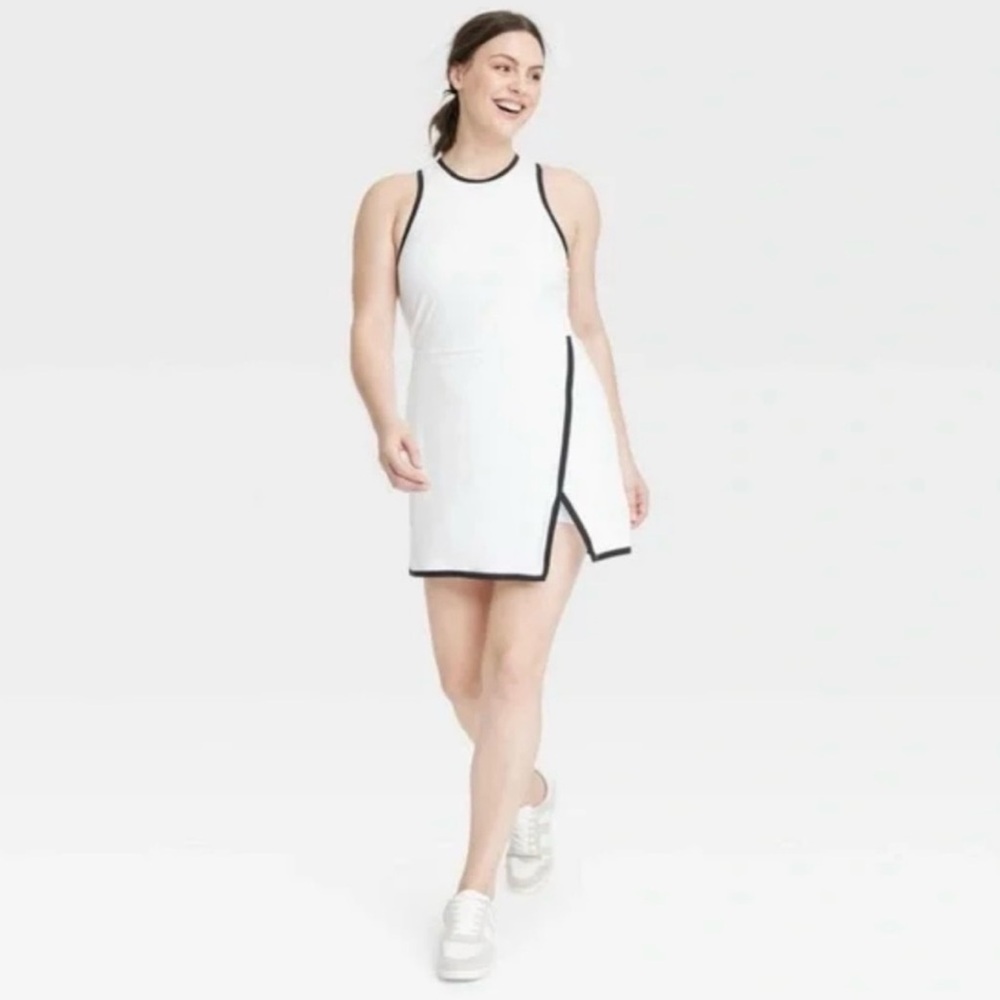 White Athletic Dress/skort with built in shorts